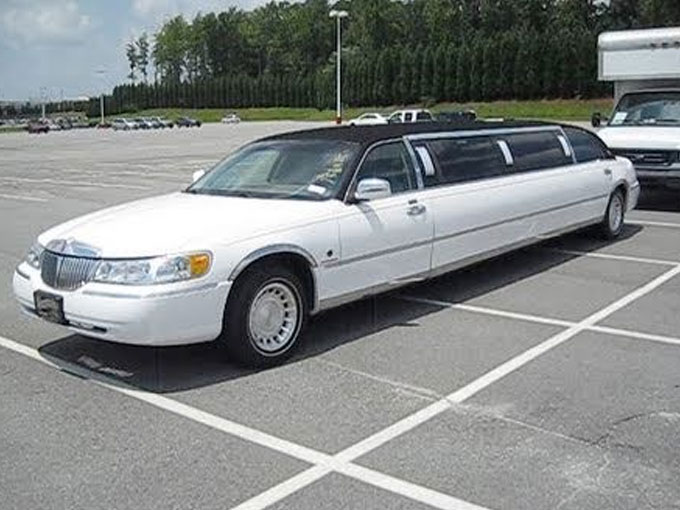 Luxurious Transportation Services in Waltham MA