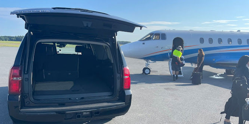 Seamless Airport Transportation with Francklin Limo & Transportation Services